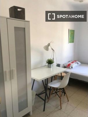 barcelona, Catalonia 08002 - Photo 1