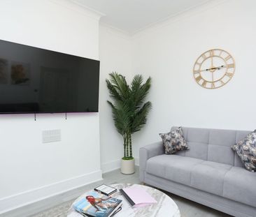 1 Bed Flat, Bonfield Road, SE13 - Photo 2