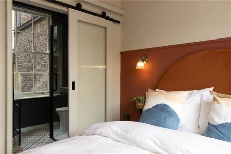 2 Bedroom Apartment, Balmoral Buildings, 11-13 College Square East, Belfast, Belfast, BT1 6DD - Photo 4