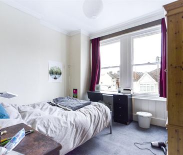 6 bedroom terraced house to rent - Photo 1