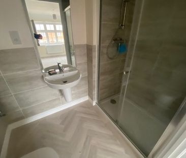 Kellerman Road, Ledsham Village - Photo 3