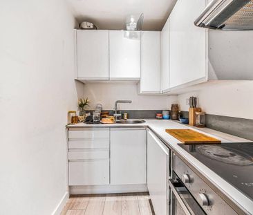 Studio to rent - Photo 6