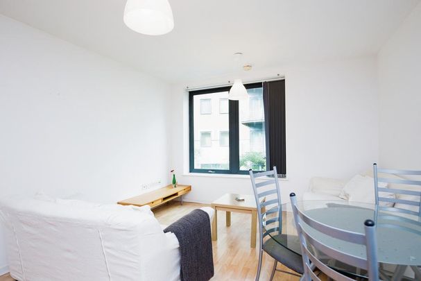 2 bedroom apartment to rent - Photo 1