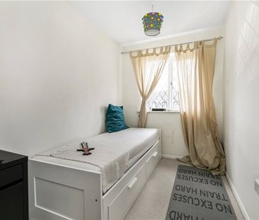 Seymour Way, Sunbury-on-Thames, Surrey, TW16 7NL - Photo 4