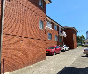 2 Bedroom Unit - Photo 4