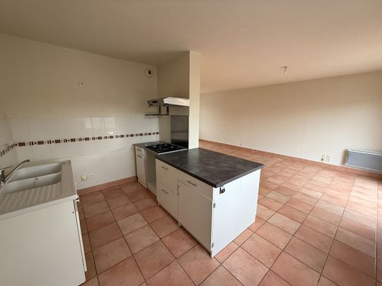 Location maison 4 pièces, 89.77m², Feneu - Photo 1