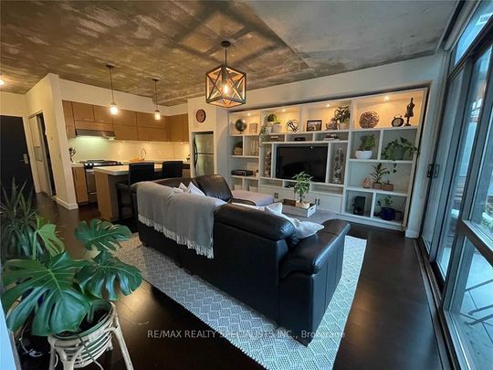 55 Stewart Street #513 - Photo 1