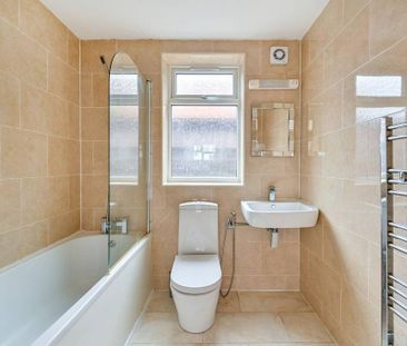 2 bedroom maisonette to rent - Photo 4