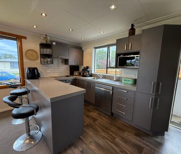 Spacious 3-Bedroom Home with Large Section - Photo 5