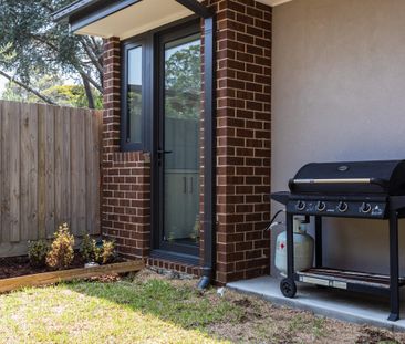 Glen Waverley - Photo 1