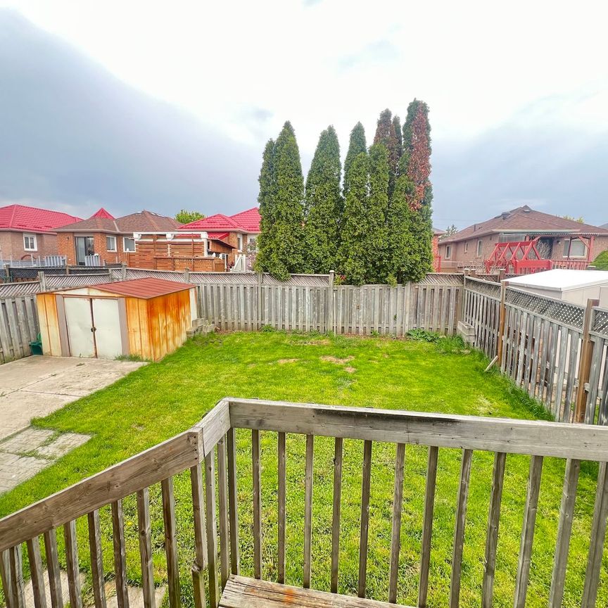 For Lease - 110 Springview Drive, Brampton, Ontario - Photo 1