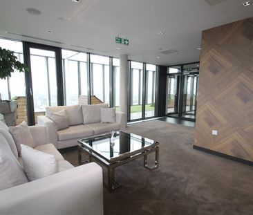 Stratosphere Tower, 55 Great Eastern Road, Stratford, London - Photo 1