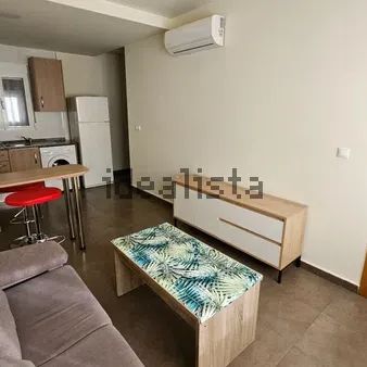 Alquiler de estudio en Calle Barrionuevo - Photo 1