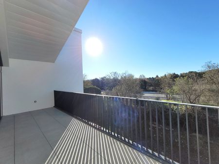 Location Appartement 3 pièces 86m² AIX EN PROVENCE 13100 - Photo 3