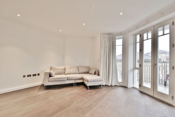 Higham House West, Carnwath Road, Fulham, London, SW6 - Photo 1