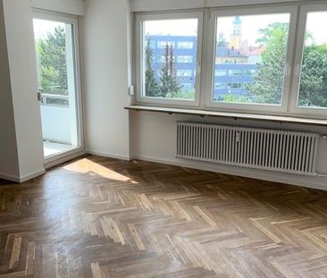 Ihr neues Zuhause: Renovierte 3-Zimmer-Wohnung mit Balkon und Einba... - Photo 1