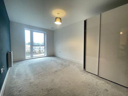 The Embankment, Hemel Hempstead, Nash Mills Wharf - Photo 4