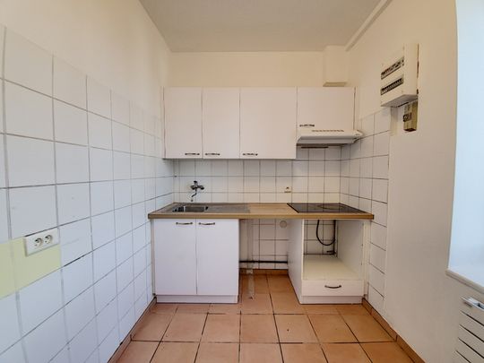 Cabannes : Appartement T4 75 m² avec cour et garage, - Photo 1