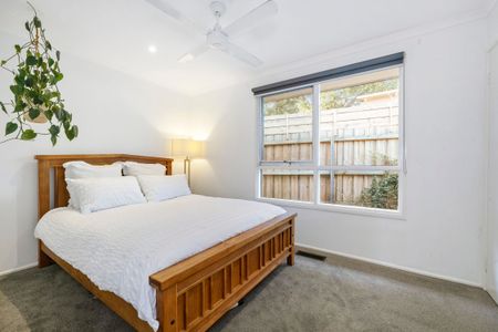 Peaceful Court Living - Spacious Family Home for Rent - Photo 4