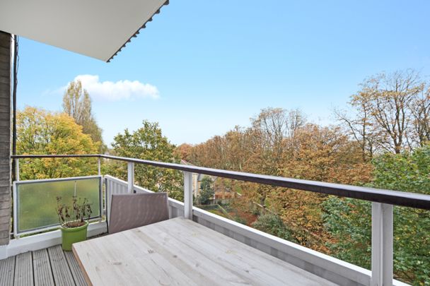 Fitzhugh Grove, London, SW18 flat to rent - Photo 1