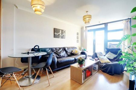 2 bedroom flat to rent - Photo 5