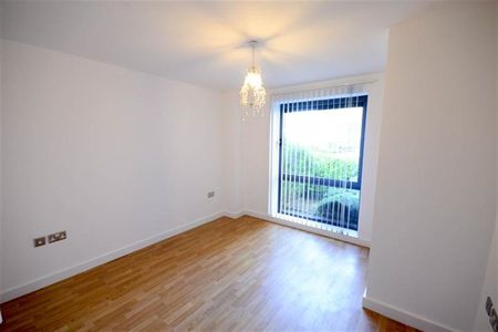 2 bed apartment to rent in Baltic Quay, Gateshead, NE8 - Photo 4