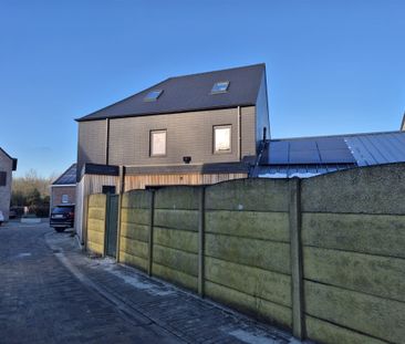 Energiezuinige hoekwoning met 5 slaapkamers en terras. - Photo 4