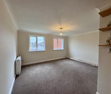 2 bedroom maisonette to rent - Photo 1