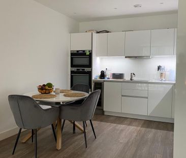 2 bedroom flat to rent - Photo 3