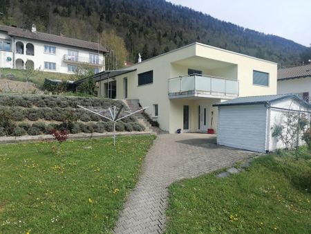 St-Imier, nice 2.5 room apartment with terrace, garage, garden - Photo 5