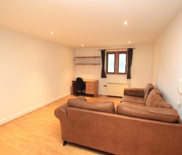 2 bedroom apartment to rent - Photo 4