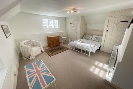 3 bedroom detached house to rent - Photo 5