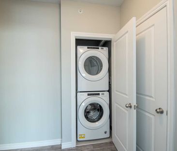 For Lease - 143 Bloor Street Unit# 203, Oshawa, Ontario - Photo 2