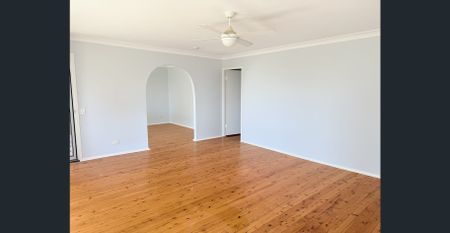 3 Bedroom House in the Heart of The Entrance - Photo 5