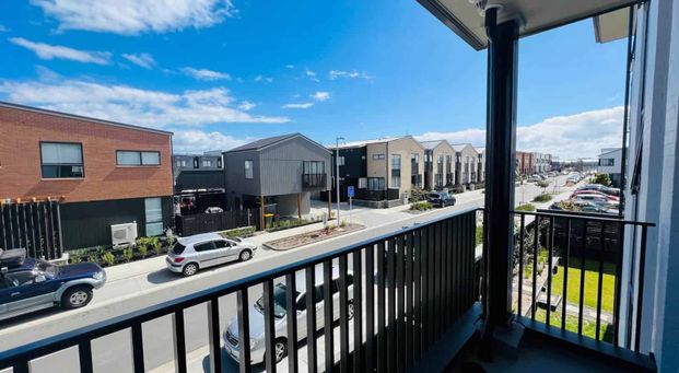 Beautiful Apartment - Photo 1