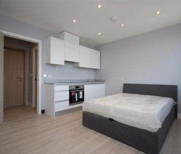 Studio to rent - Photo 4