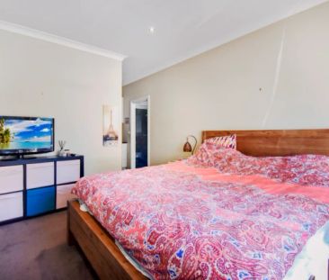 3 Bed, 2 Bath - Photo 3