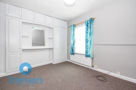 2 bed Mid Terraced House for Rent - Photo 5