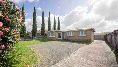 Four Bedroom Family Home - Photo 3