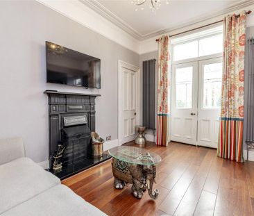 4 bedroom end of terrace house to rent - Photo 4