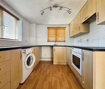 Padstow Road, Churchward, Swindon, SN2 - Photo 5