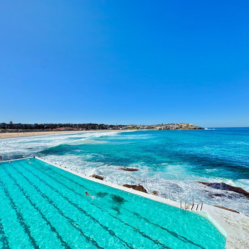 Bondi Beach - Photo 1