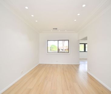 Renovated Family Home with Central Air Conditioning - Photo 5