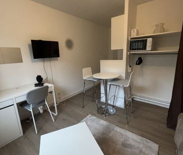 Location Appartement 1 pièce 17m² - Photo 1