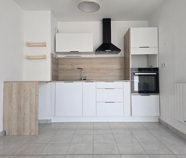 Location Appartement 2 pièces 48m² - Photo 4