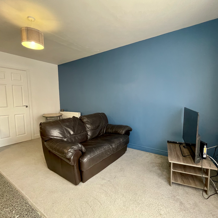 Robey Court – 2 Bed - Photo 1