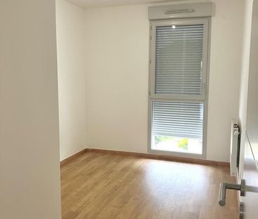 Location Appartement 4 pièces 77m² IRIGNY 69540 - Photo 3