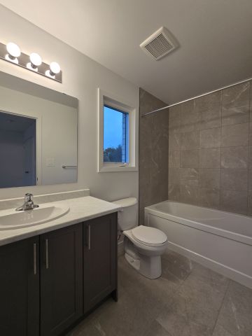 For Lease - 27 Oak Forest Common Crescent, Cambridge, Ontario - Photo 5