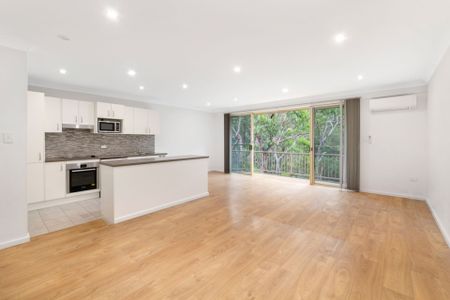 Discover Serenity in This Renovated 2-Bedroom Apartment with Green Bushland Views - Rare 2xcar Space - Photo 5