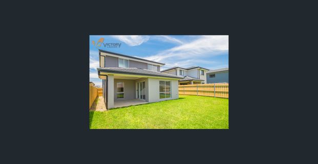 Park facing 4 bedroom house for rent in Schofields - Photo 1